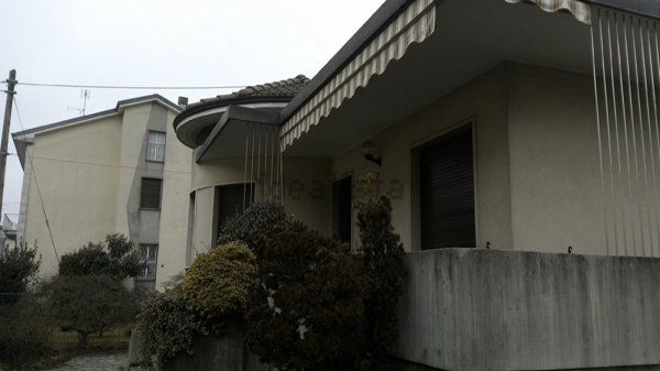 casa indipendente in vendita a Busto Arsizio