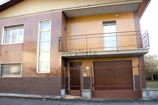 casa indipendente in vendita a Busto Arsizio
