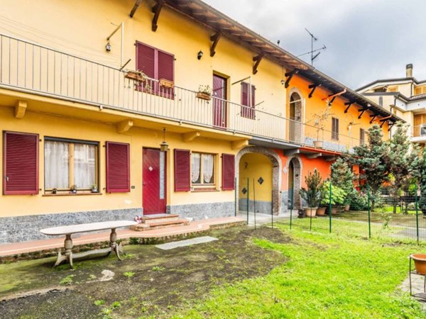 appartamento in vendita a Busto Arsizio in zona Borsano