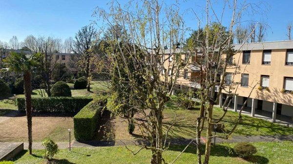 appartamento in vendita a Busto Arsizio in zona Borsano