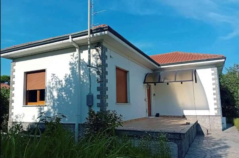 casa indipendente in vendita a Busto Arsizio