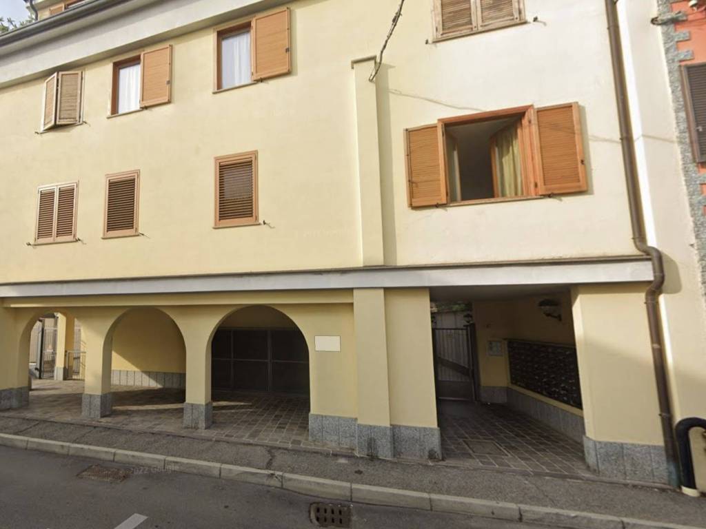 appartamento in vendita a Busto Arsizio in zona Borsano