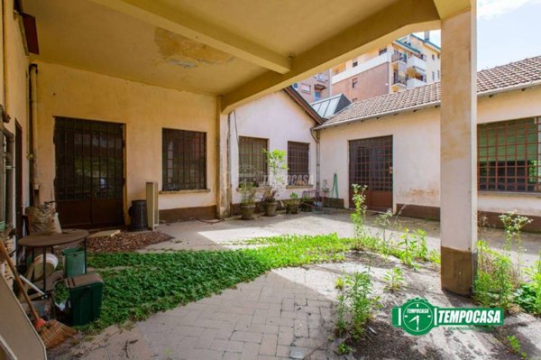 casa indipendente in vendita a Busto Arsizio