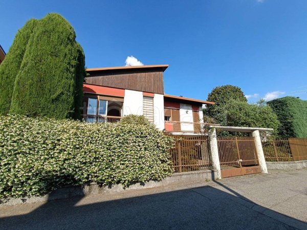casa indipendente in vendita a Busto Arsizio