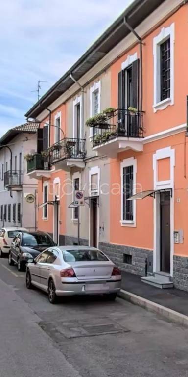 casa indipendente in vendita a Busto Arsizio