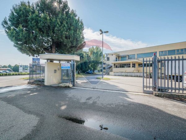 negozio in vendita a Busto Arsizio