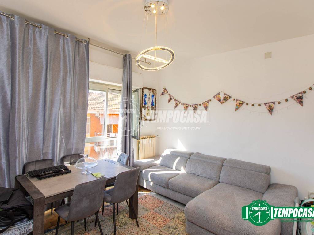 appartamento in vendita a Busto Arsizio in zona Borsano