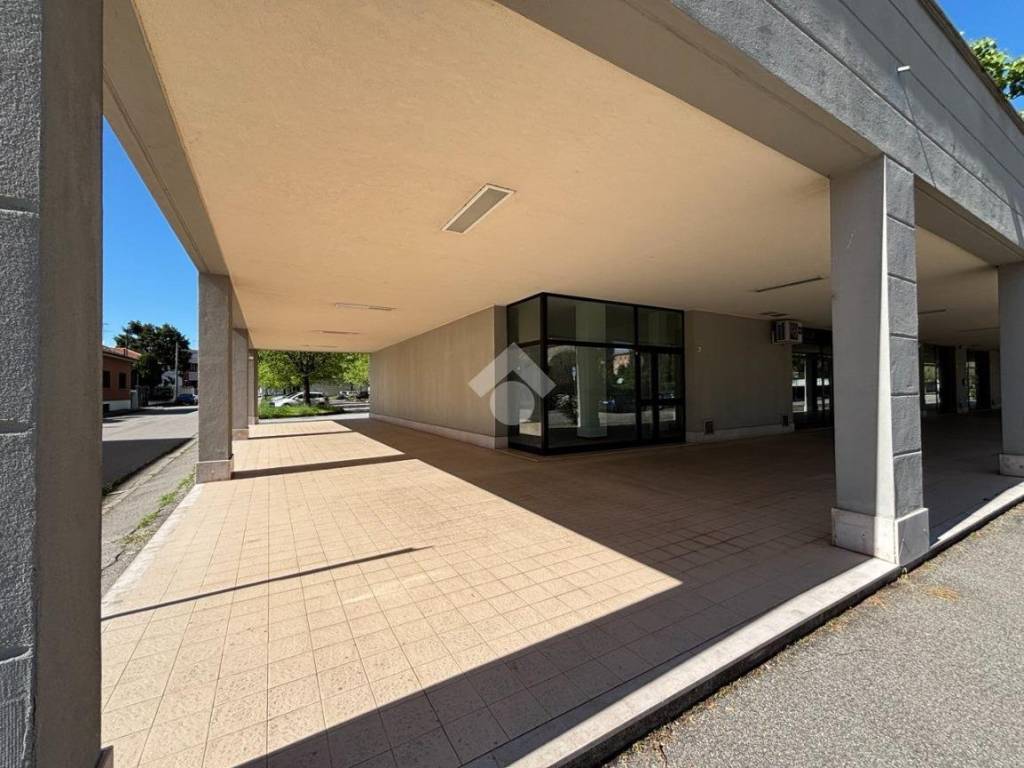 ufficio in vendita a Busto Arsizio