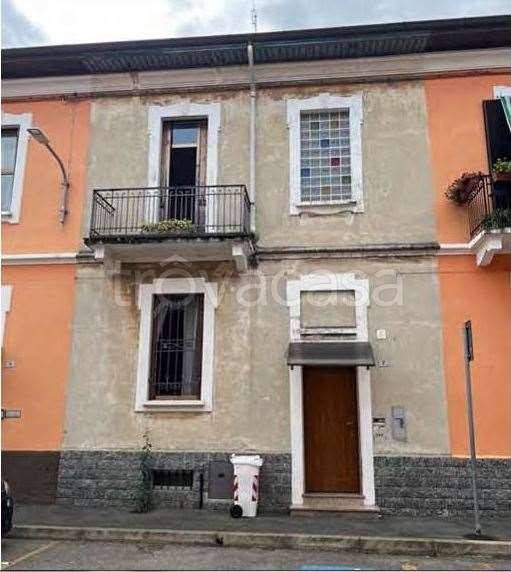casa indipendente in vendita a Busto Arsizio