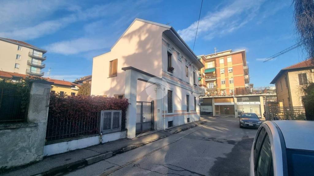 appartamento in vendita a Busto Arsizio
