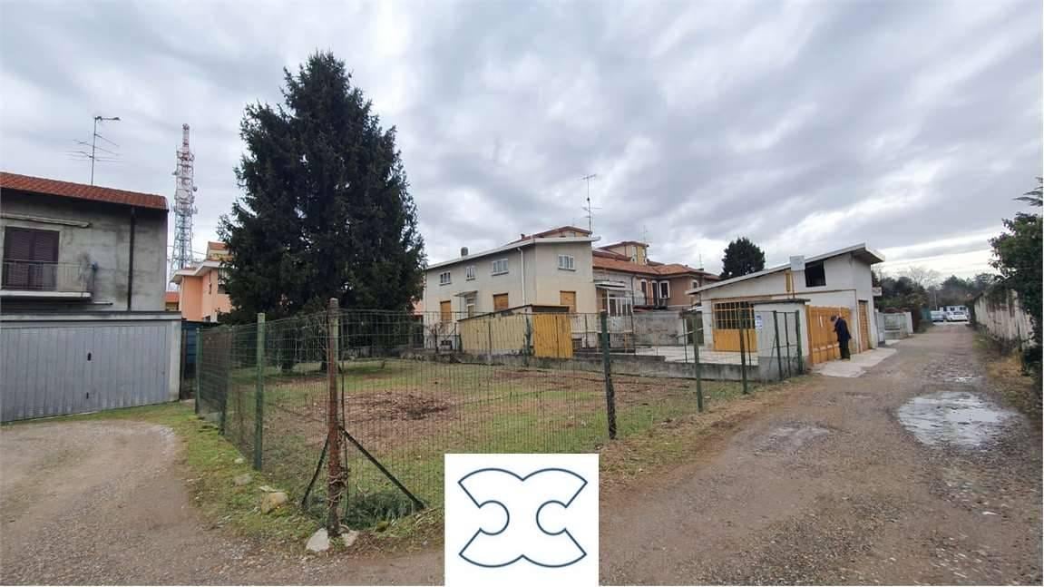 casa indipendente in vendita a Busto Arsizio
