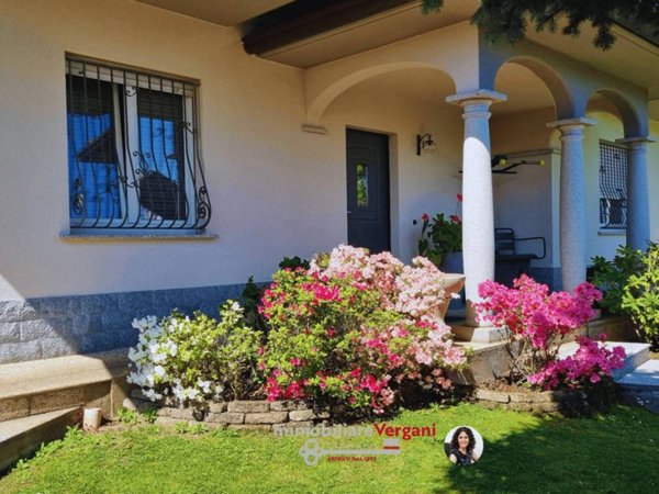 casa indipendente in vendita a Busto Arsizio