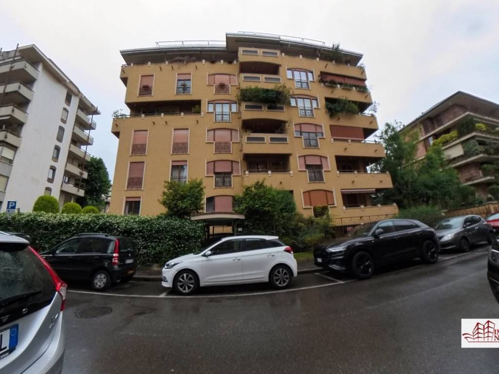 appartamento in vendita a Busto Arsizio