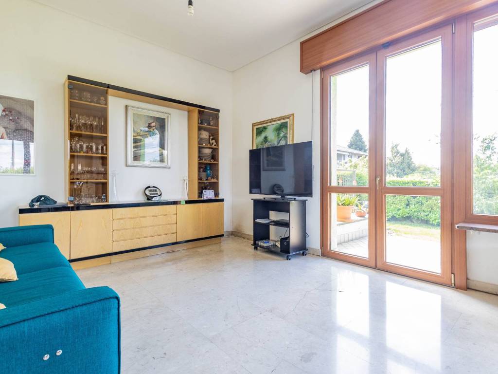casa indipendente in vendita a Busto Arsizio