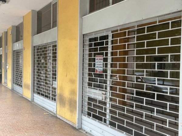 negozio in vendita a Busto Arsizio