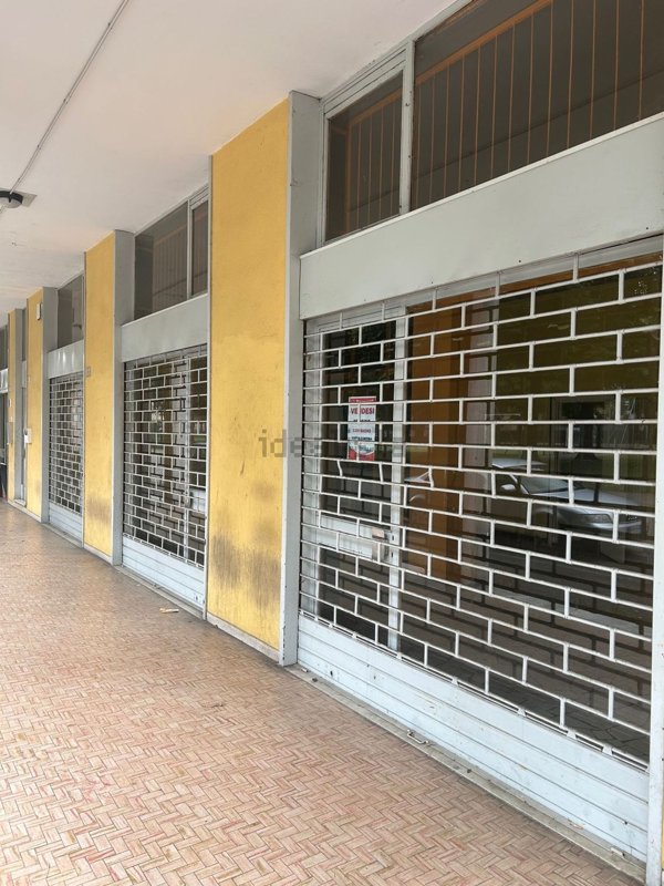 negozio in vendita a Busto Arsizio