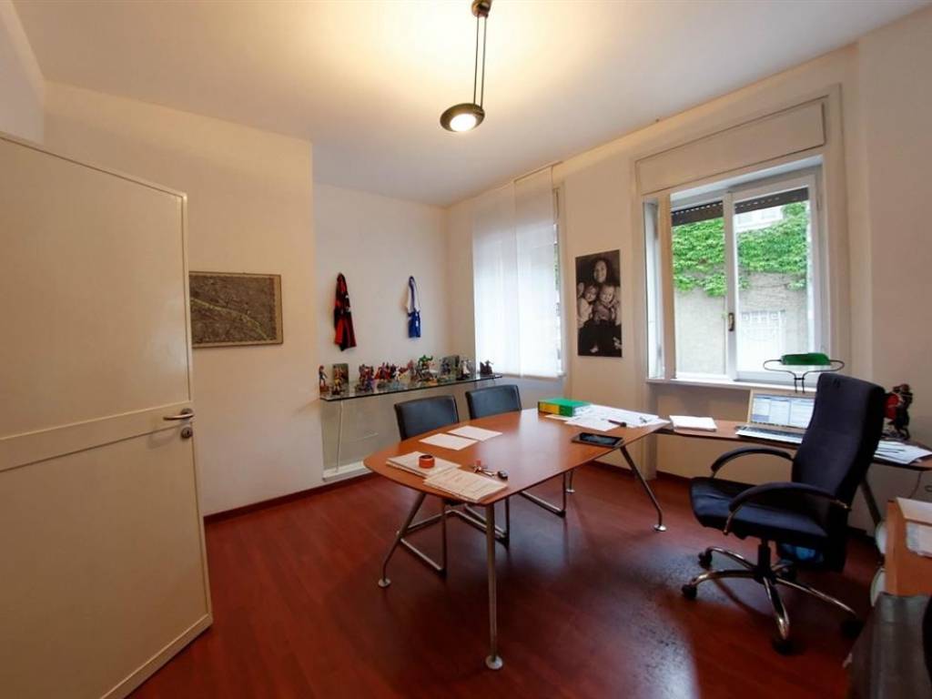 ufficio in vendita a Busto Arsizio