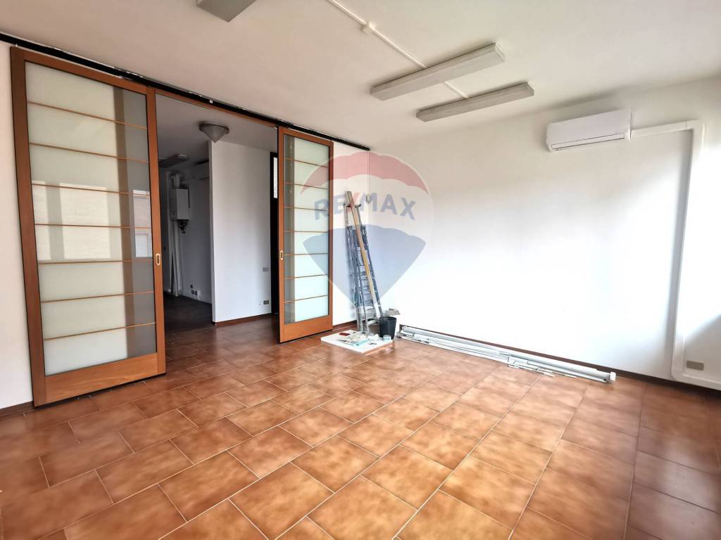 ufficio in vendita a Busto Arsizio