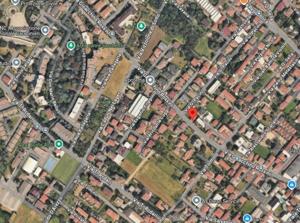 casa indipendente in vendita a Busto Arsizio