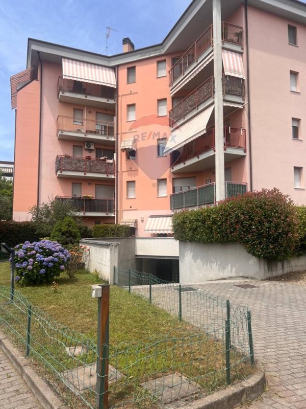 appartamento in vendita a Busto Arsizio in zona Borsano
