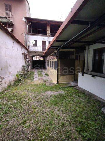 negozio in vendita a Busto Arsizio