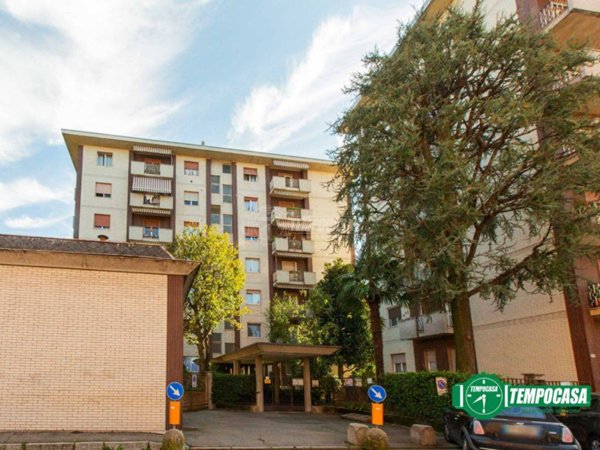 appartamento in vendita a Busto Arsizio in zona Borsano