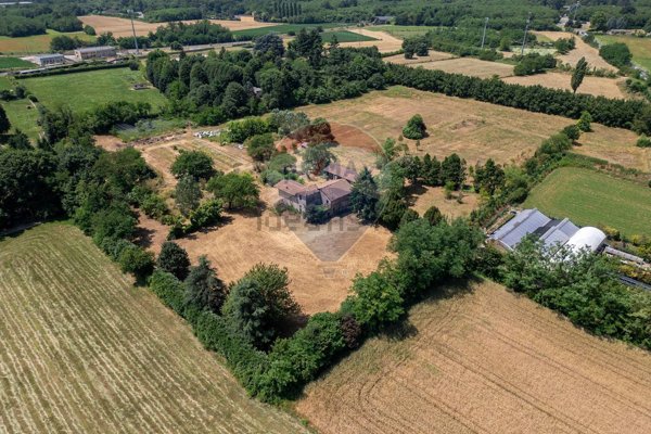 casa indipendente in vendita a Busto Arsizio