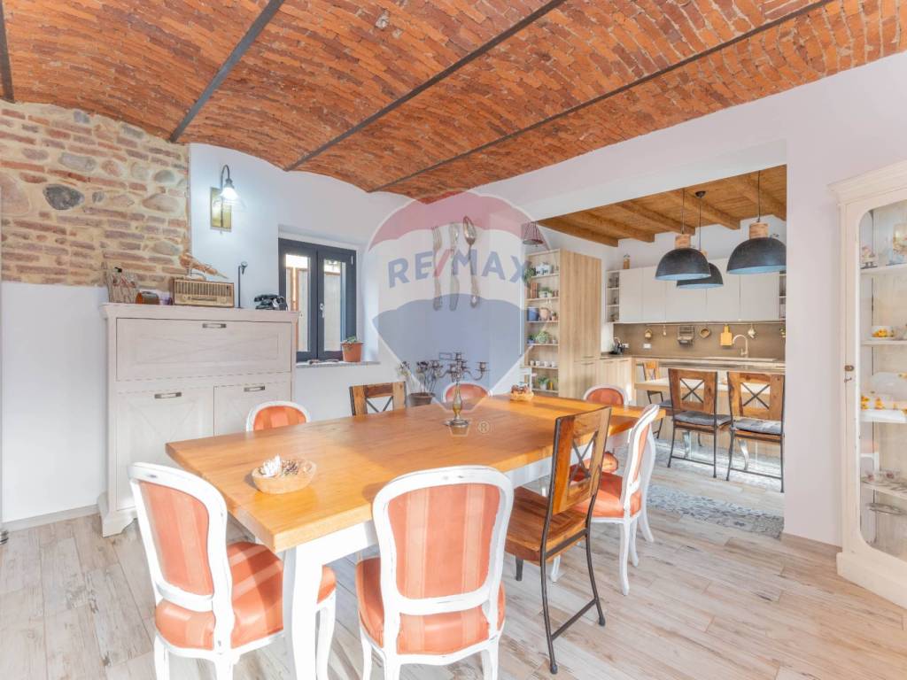 casa indipendente in vendita a Busto Arsizio