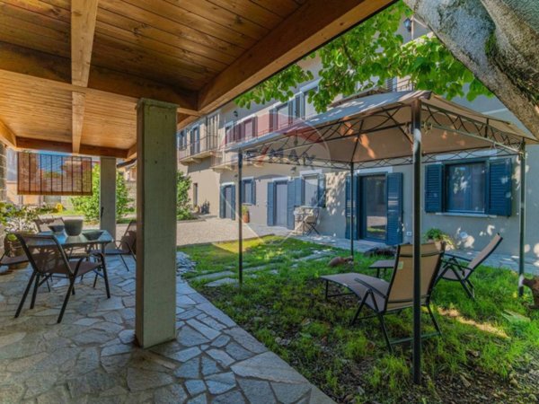 casa indipendente in vendita a Busto Arsizio