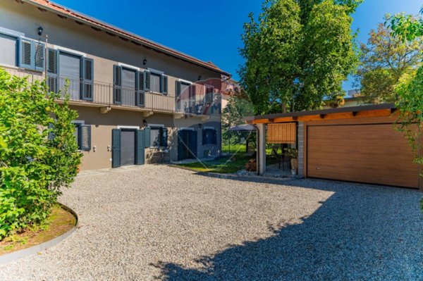 casa indipendente in vendita a Busto Arsizio