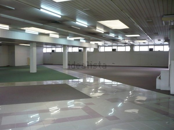 locale di sgombero in vendita a Busto Arsizio