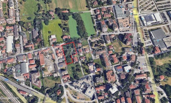 terreno edificabile in vendita a Busto Arsizio