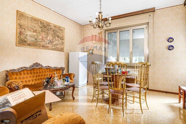 casa indipendente in vendita a Busto Arsizio