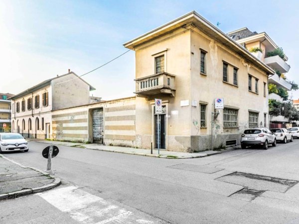casa indipendente in vendita a Busto Arsizio