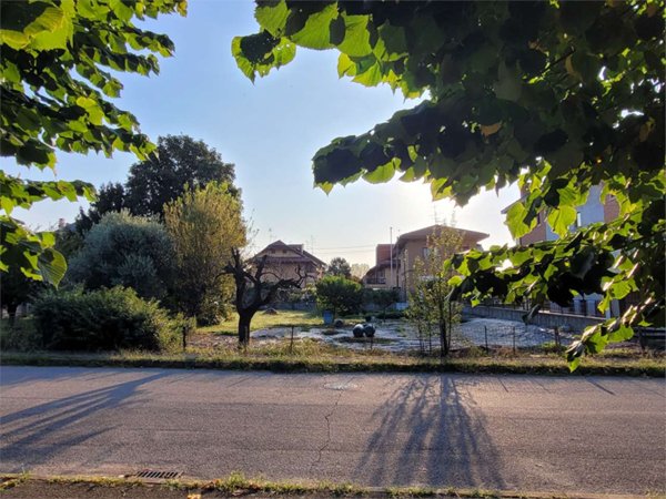 terreno edificabile in vendita a Busto Arsizio