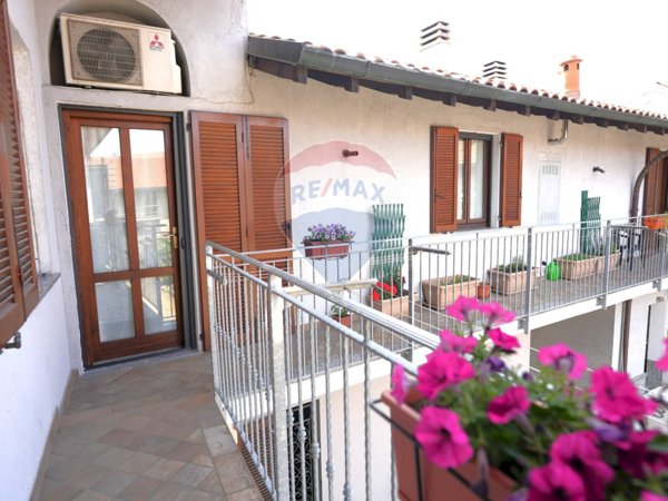 casa indipendente in vendita a Busto Arsizio in zona Borsano