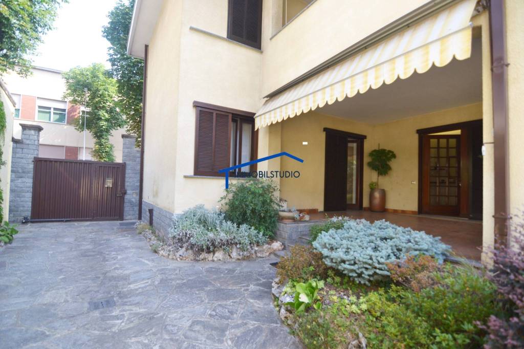 appartamento in vendita a Busto Arsizio