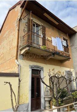 casa indipendente in vendita a Busto Arsizio