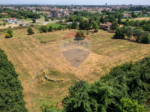 terreno edificabile in vendita a Busto Arsizio