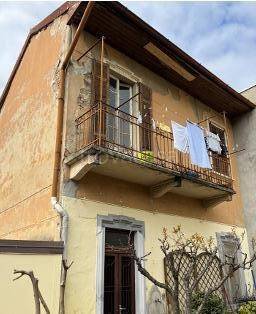 casa indipendente in vendita a Busto Arsizio