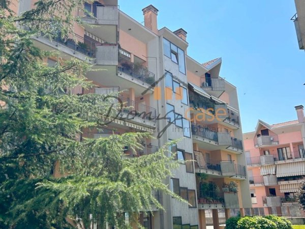 appartamento in vendita a Busto Arsizio in zona Borsano