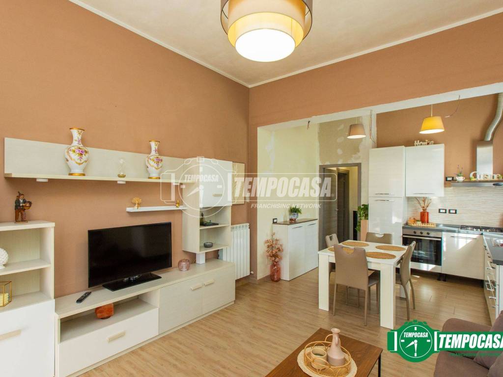 casa indipendente in vendita a Busto Arsizio