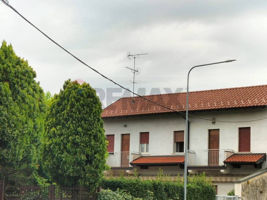 casa indipendente in vendita a Busto Arsizio