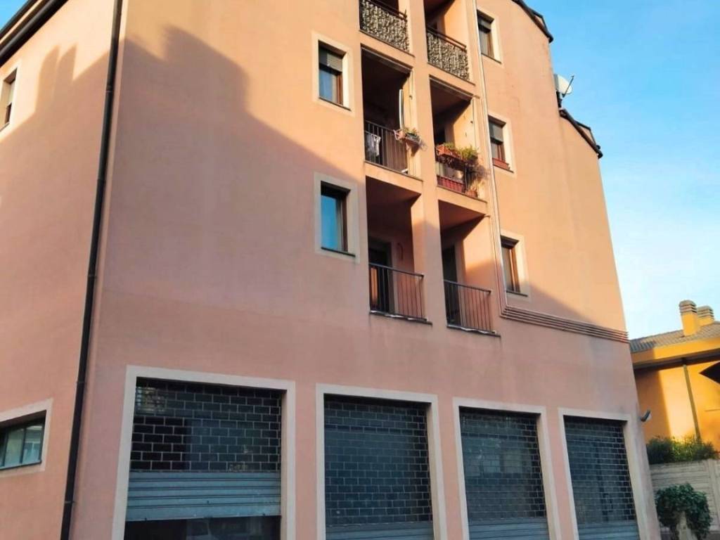 negozio in vendita a Busto Arsizio