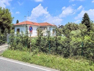casa indipendente in vendita a Busto Arsizio