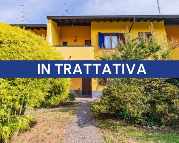 casa indipendente in vendita a Busto Arsizio in zona Borsano