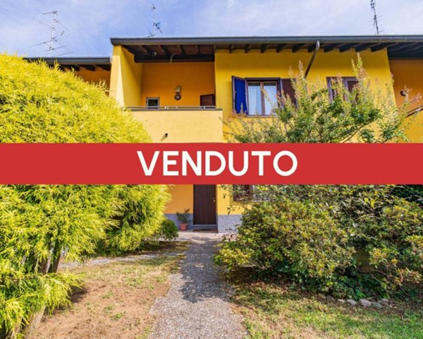 casa indipendente in vendita a Busto Arsizio in zona Borsano