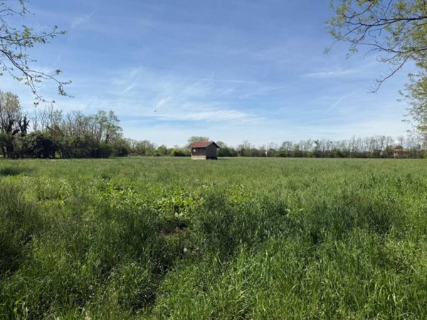 casale in vendita a Busto Arsizio