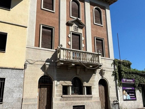 casa indipendente in vendita a Busto Arsizio
