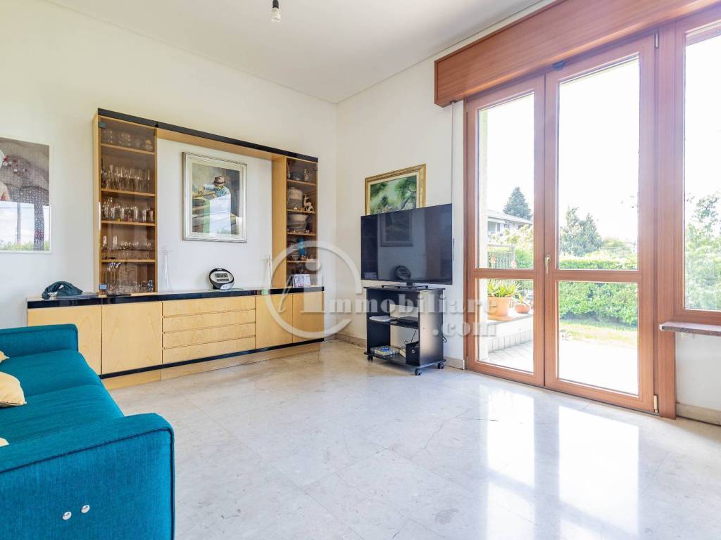 casa indipendente in vendita a Busto Arsizio